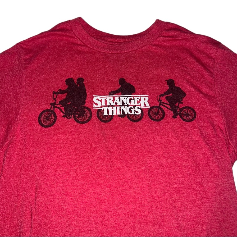 Stranger Things Red Mens T-Shirt size Small